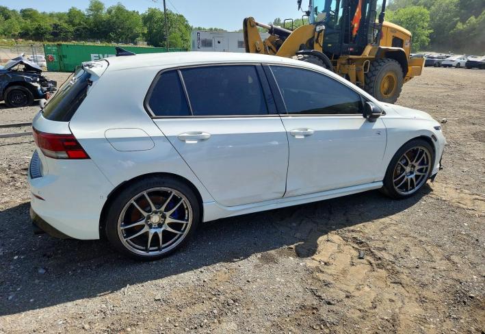 Salvage 2025 Volkswagen Golf R in Белый