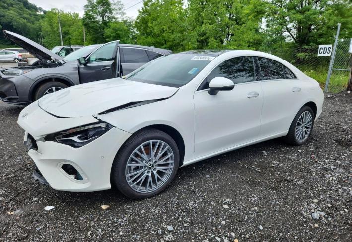 Salvage 2026 Mercedes Benz Cla 250  in Белый