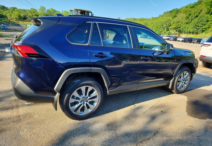 Salvage 2025 Toyota Rav4 Xle Premium in Синий