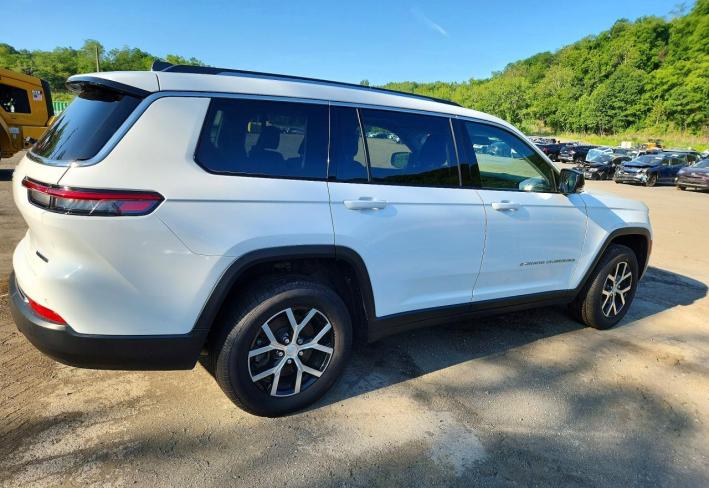 Salvage 2023 Jeep Grand Cherokee L Limited in Белый