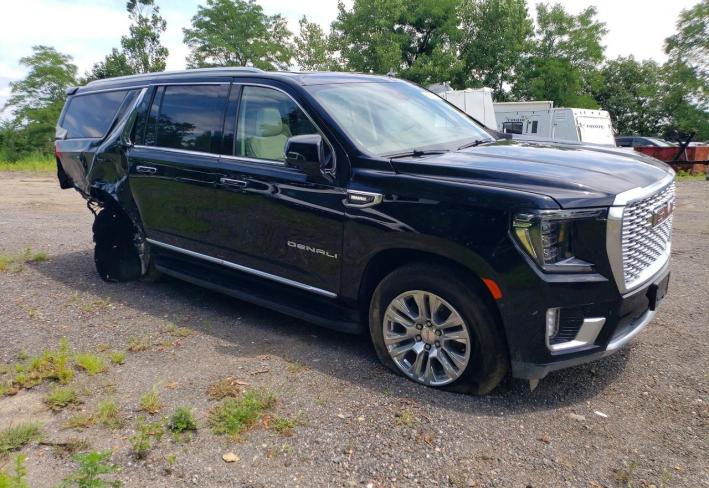 Salvage 2024 Gmc Yukon Xl Denali in Черный
