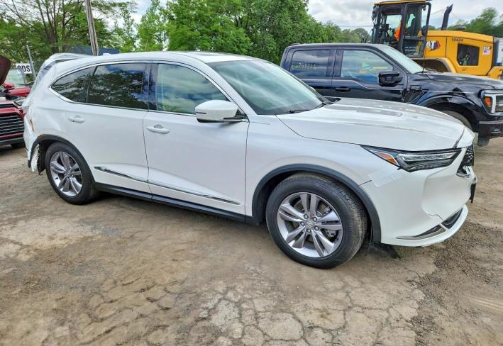 Salvage 2024 Acura Mdx  in Белый