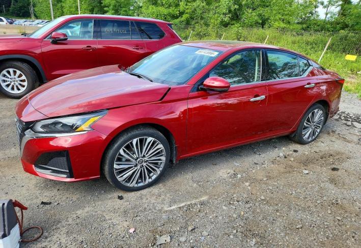 Salvage 2024 Nissan Altima Sl in Бордовый