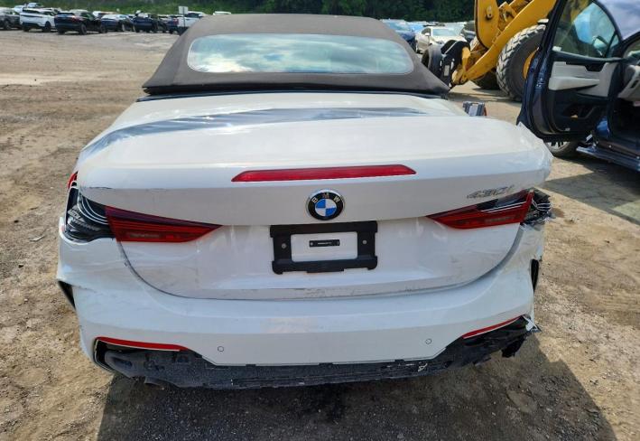 Salvage 2027 Bmw 430i  in White