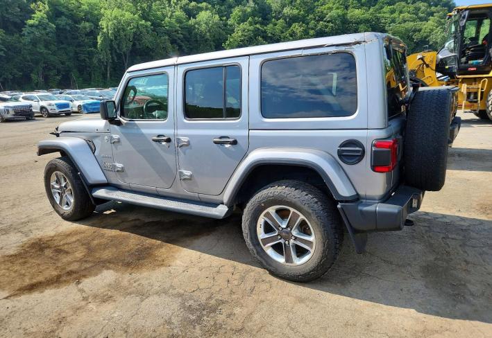 Salvage 2021 Jeep Wrangler Unlimited Sahara in Серебристый