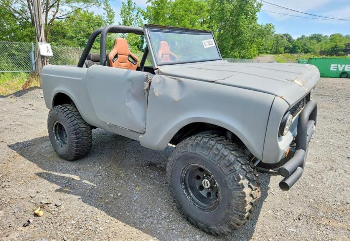 Salvage 1962 International Scout  in Gray
