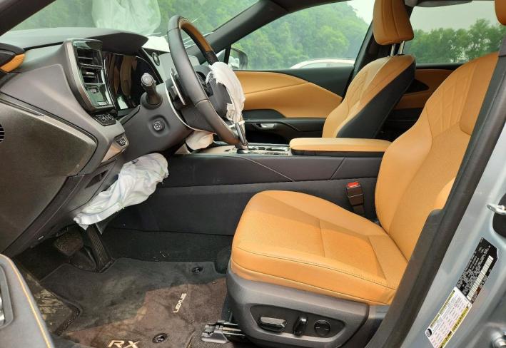 Salvage 2025 Lexus Rx 350  in Серебристый