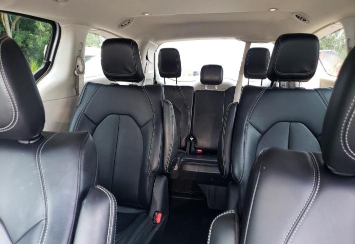 Salvage 2024 Chrysler Pacifica Hybrid Select in Gray