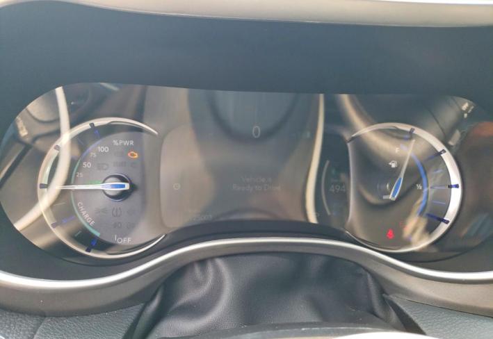 Salvage 2024 Chrysler Pacifica Hybrid Select in Gray
