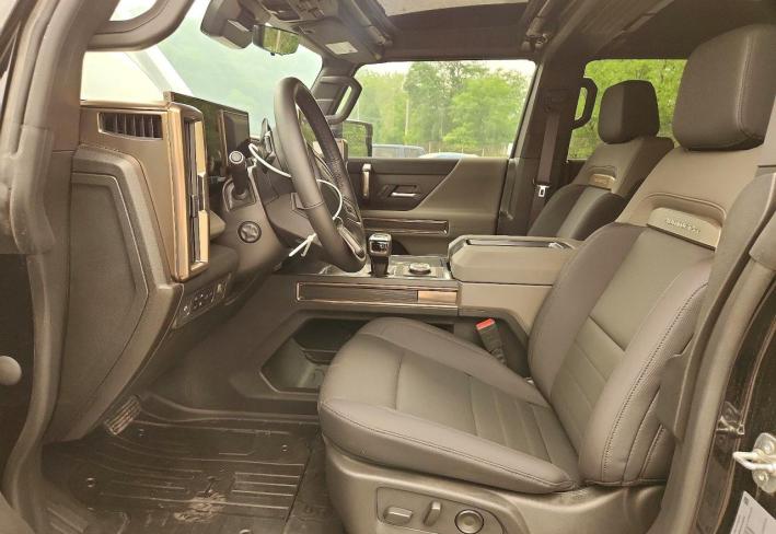 Salvage 2025 Gmc Hummer  in Black