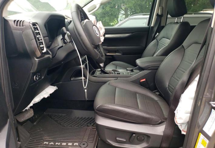 Salvage 2025 Ford Ranger Lariat in Gray