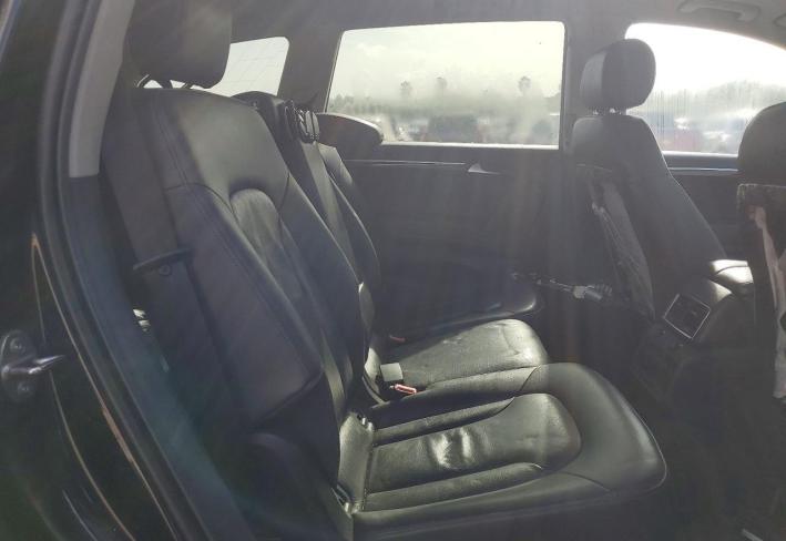 Salvage 2015 Audi Q7 Tdi Premium Plus in Черный