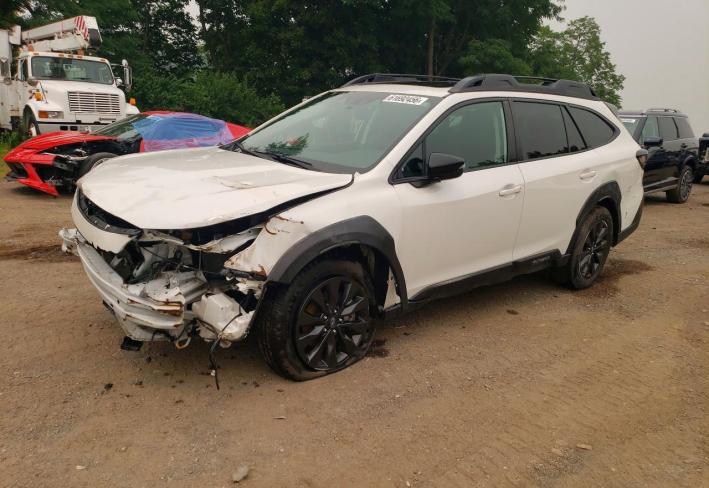 Salvage 2025 Subaru Outback Onyx Edition in White