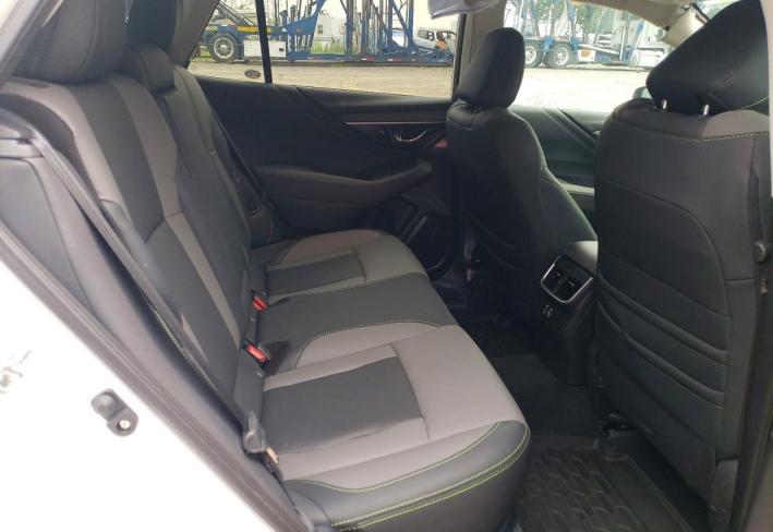 Salvage 2025 Subaru Outback Onyx Edition in White