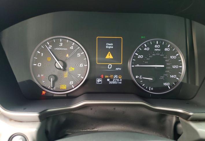 Salvage 2025 Subaru Outback Onyx Edition in White
