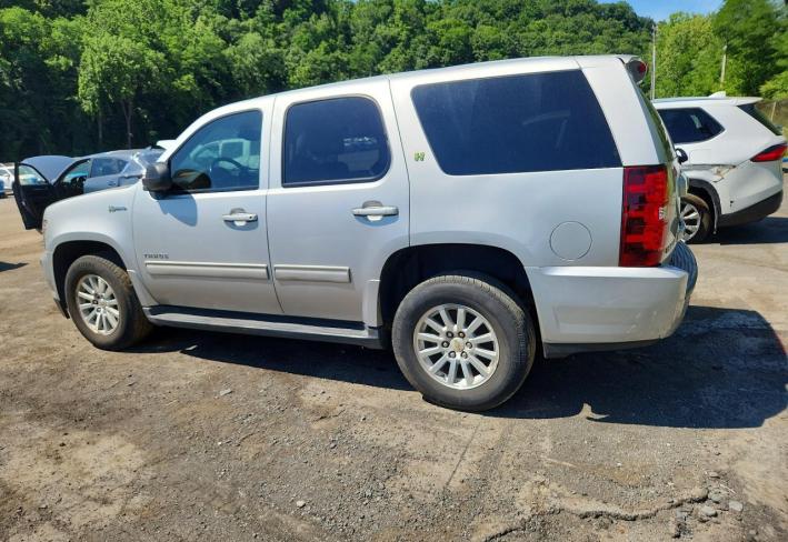 Salvage 2011 Chevrolet Tahoe Hybrid in Gray