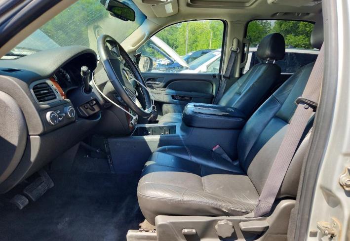 Salvage 2011 Chevrolet Tahoe Hybrid in Gray