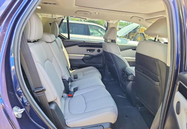 Salvage 2025 Honda Pilot Touring in Синий