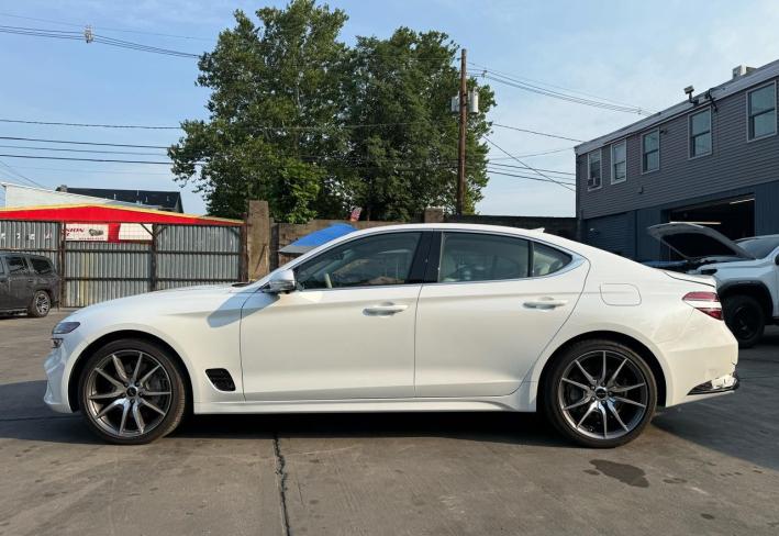 Salvage 2026 Genesis G70  in White