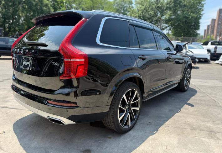Salvage 2021 Volvo Xc90  in Черный