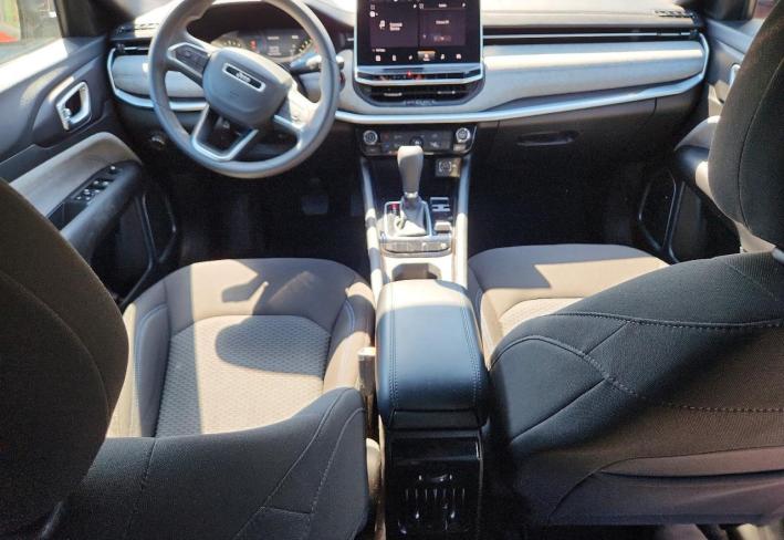 Salvage 2024 Jeep Compass Sport in White