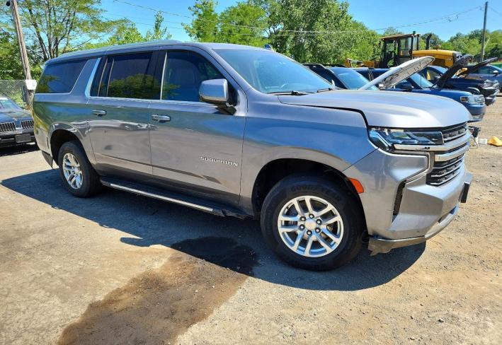 Salvage 2022 Chevrolet Suburban  in Silver