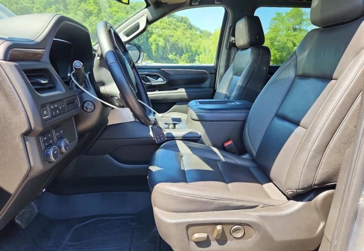 Salvage 2022 Chevrolet Suburban  in Silver
