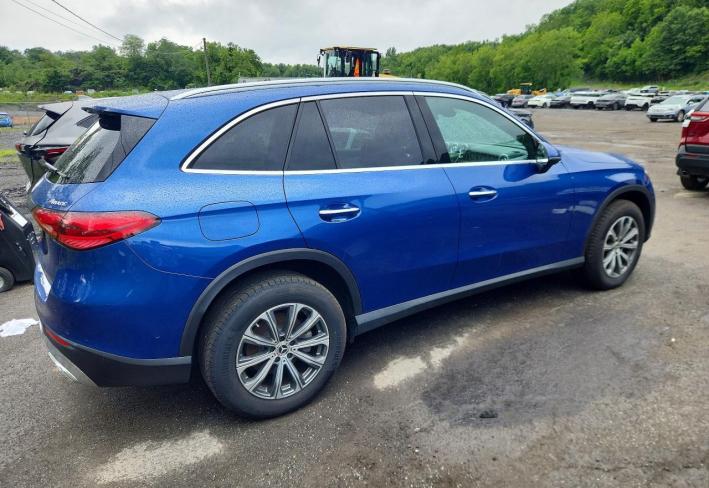 Salvage 2025 Mercedes-benz Glc 300 4matic in Blue