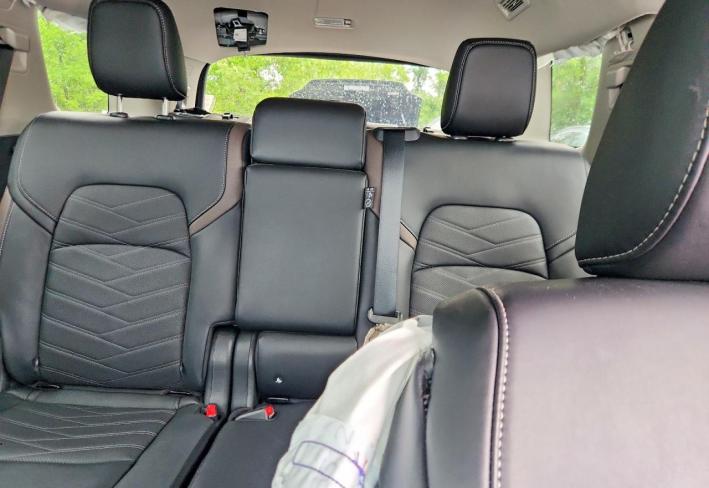 Salvage 2025 Nissan Pathfinder Platinum in White