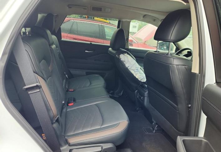 Salvage 2025 Nissan Pathfinder Platinum in White