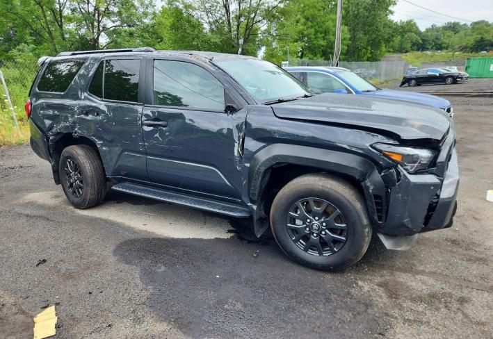 Salvage 2026 Toyota 4runner  in Серый