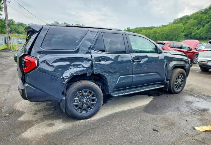 Salvage 2026 Toyota 4runner  in Серый