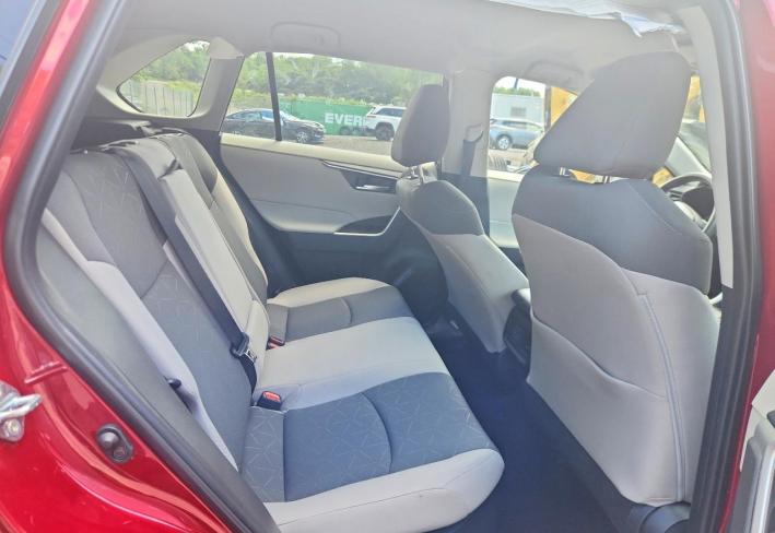 Salvage 2025 Toyota Rav4 Hybrid Xle in Бордовый