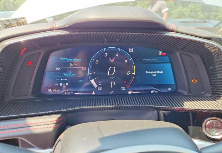 Salvage 2021 Chevrolet Corvette Stingray 3lt in Серебристый