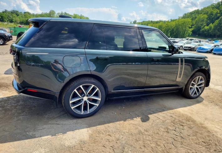 Salvage 2025 Land Rover Rover Range Se in Зеленый