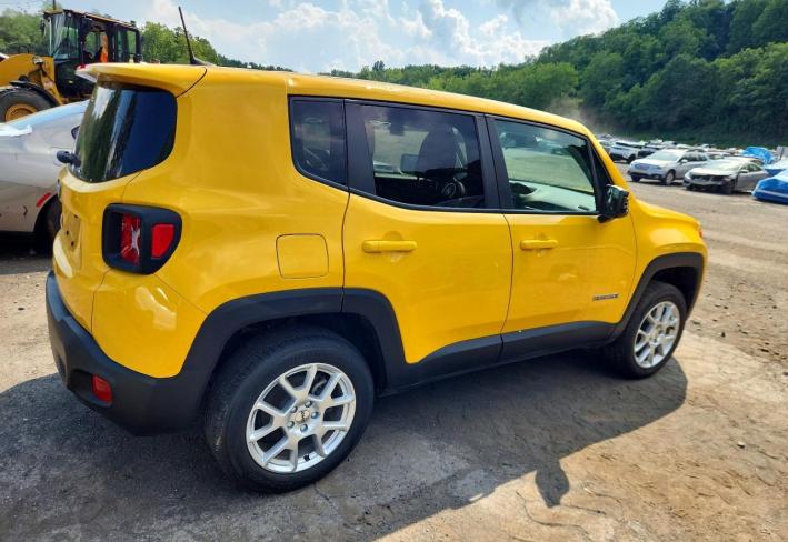 Salvage 2023 Jeep Renegade  in Yellow