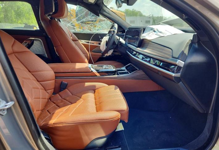 Salvage 2026 Bmw I7 Xdrive60 in Серый