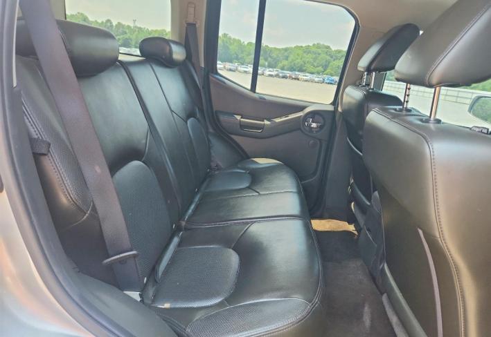 Salvage 2010 Nissan Xterra Se in Gray