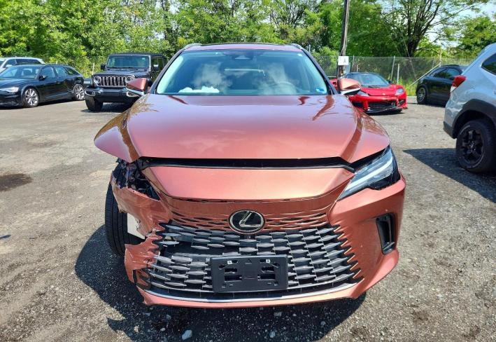 Salvage 2026 Lexus Rx 350h  in Золотой