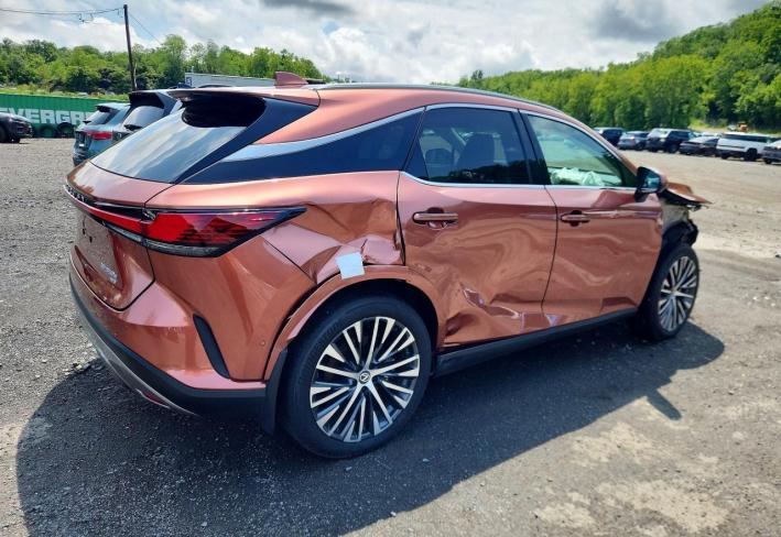 Salvage 2026 Lexus Rx 350h  in Золотой