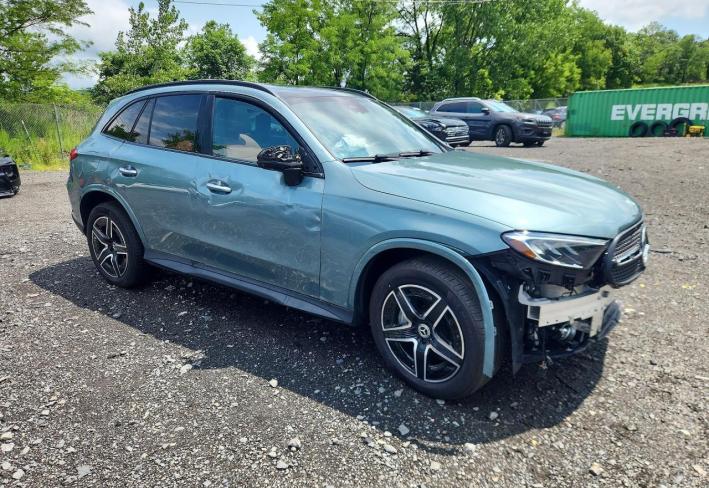 Salvage 2025 Mercedes Benz Glc 300 4matic in Синий