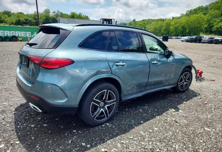 Salvage 2025 Mercedes Benz Glc 300 4matic in Синий