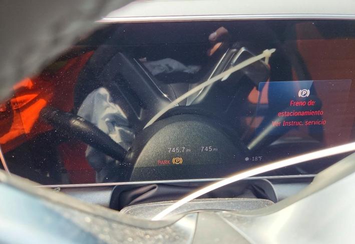 Salvage 2025 Mercedes Benz Glc 300 4matic in Синий