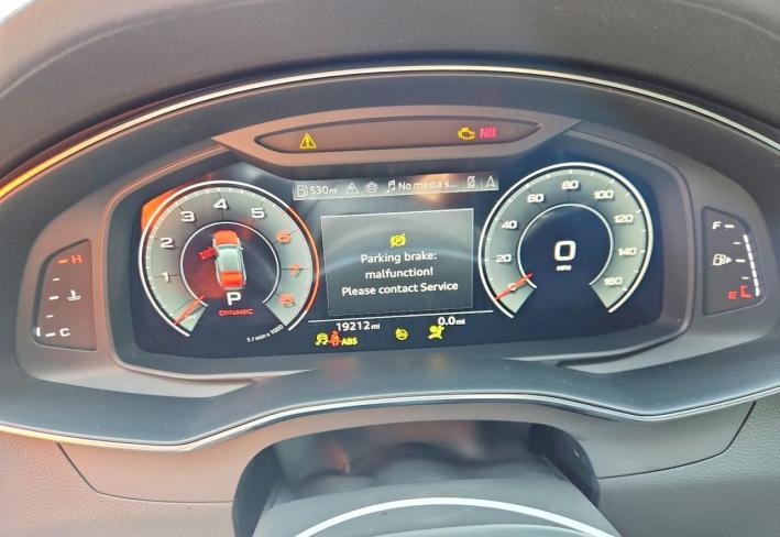 Salvage 2024 Audi A6 Allroad Premium Plus in Черный