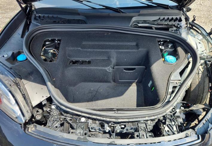Salvage 2025 Porsche Macan 4s in Black