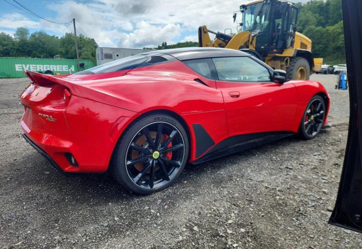Salvage 2017 Lotus Evora 400 in Красный