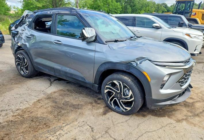 Salvage 2026 Chevrolet Trailblazer Rs in Silver