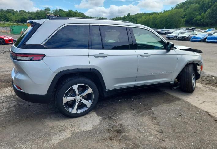 Salvage 2023 Jeep Grand Cherokee Limited 4xe in Silver