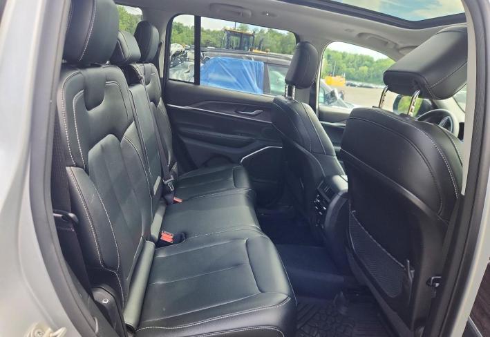 Salvage 2023 Jeep Grand Cherokee Limited 4xe in Silver