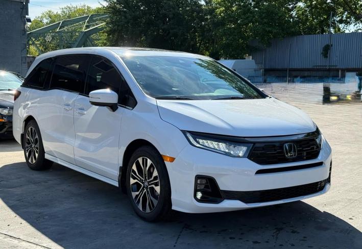 Salvage 2026 Honda Odyssey Elite in Белый